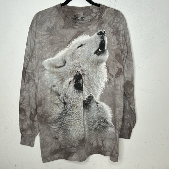 The Mountain Tops - The Mountain Pack of White Wolves Howling Long Sleeve Top